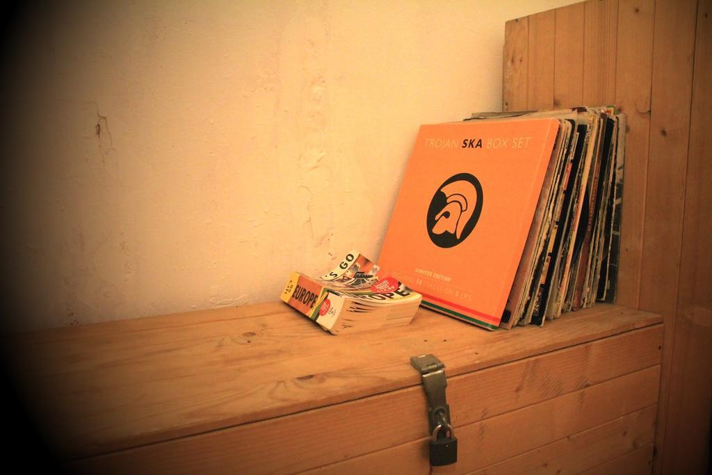 Downtown Hostel Budapest Esterno foto