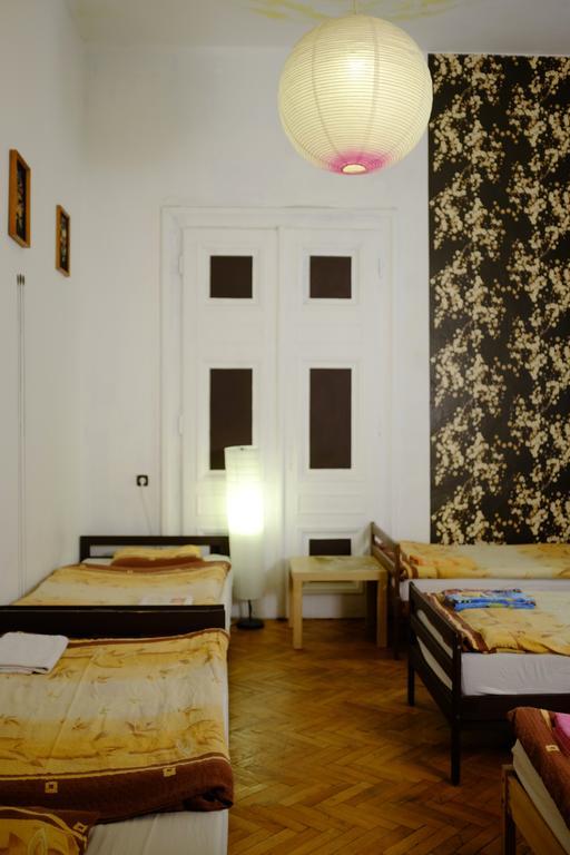 Downtown Hostel Budapest Esterno foto