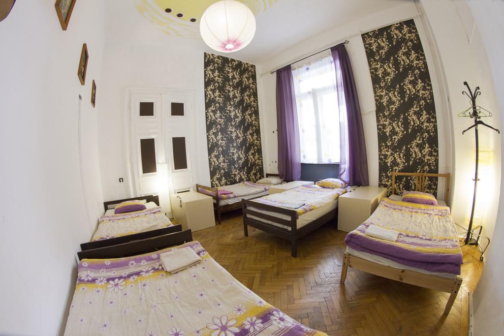 Downtown Hostel Budapest Esterno foto