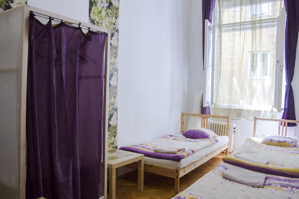 Downtown Hostel Budapest Esterno foto