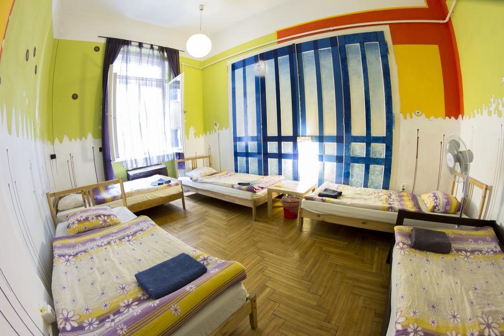 Downtown Hostel Budapest Esterno foto
