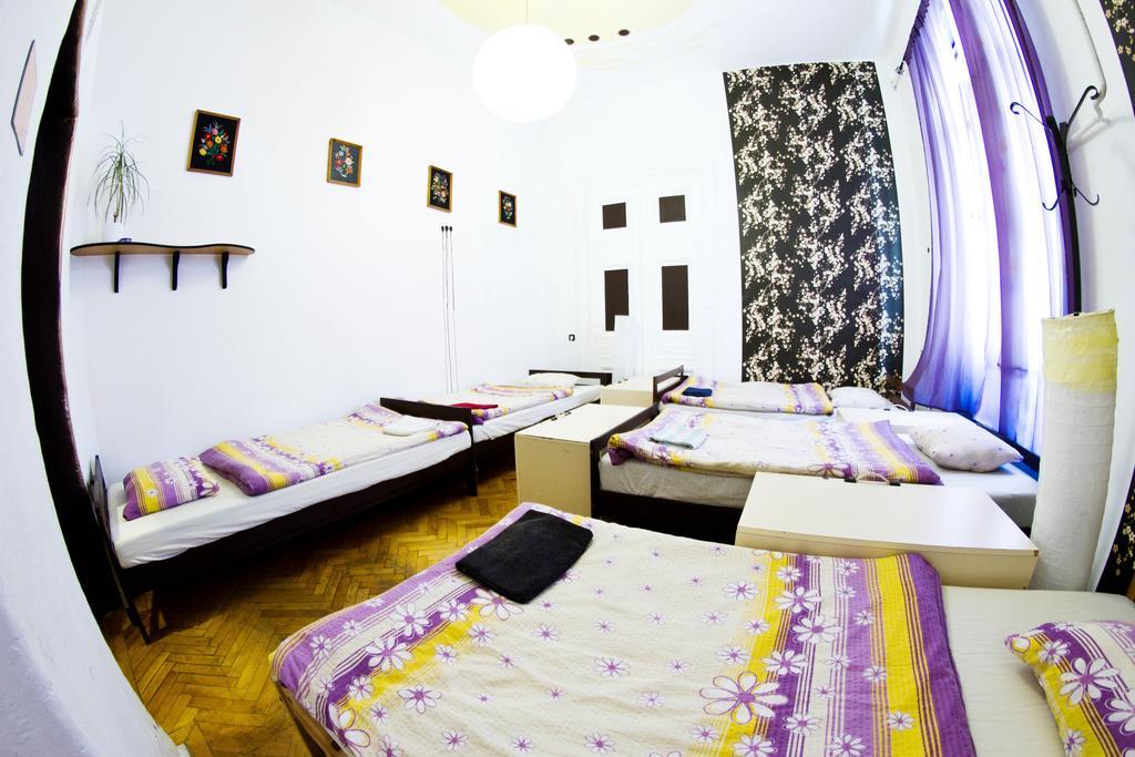 Downtown Hostel Budapest Esterno foto