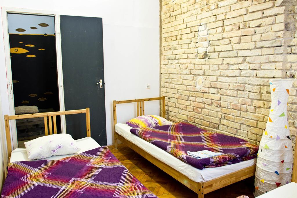 Downtown Hostel Budapest Esterno foto