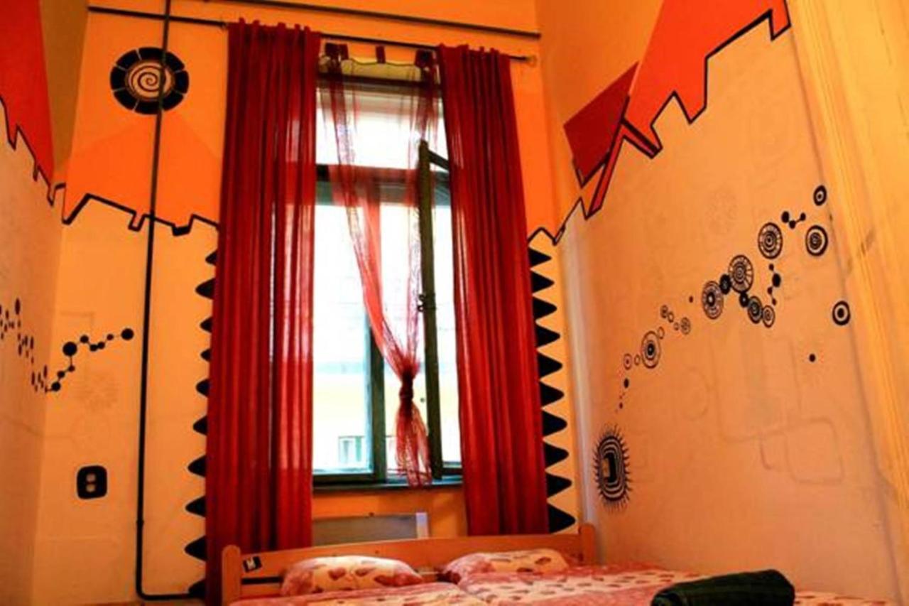Downtown Hostel Budapest Esterno foto